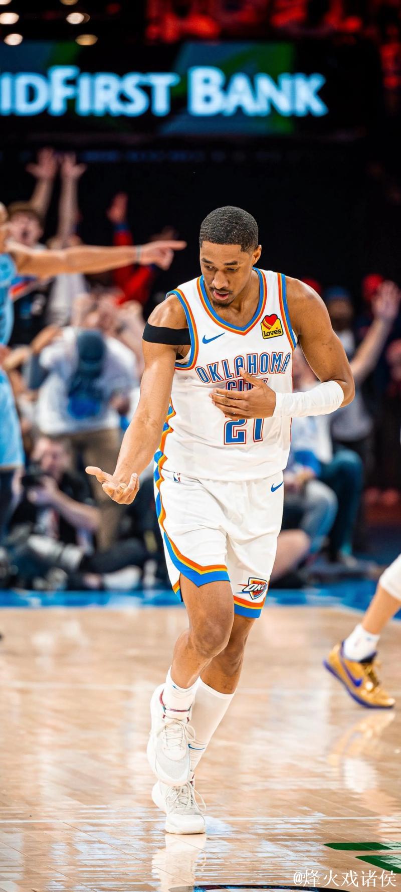 亚历山大砍41分雷霆狂胜奇才豪取8连胜 快船惊险击败灰熊 亚历山大砍41分雷霆狂胜奇才豪取8连胜 快船惊险击败灰熊